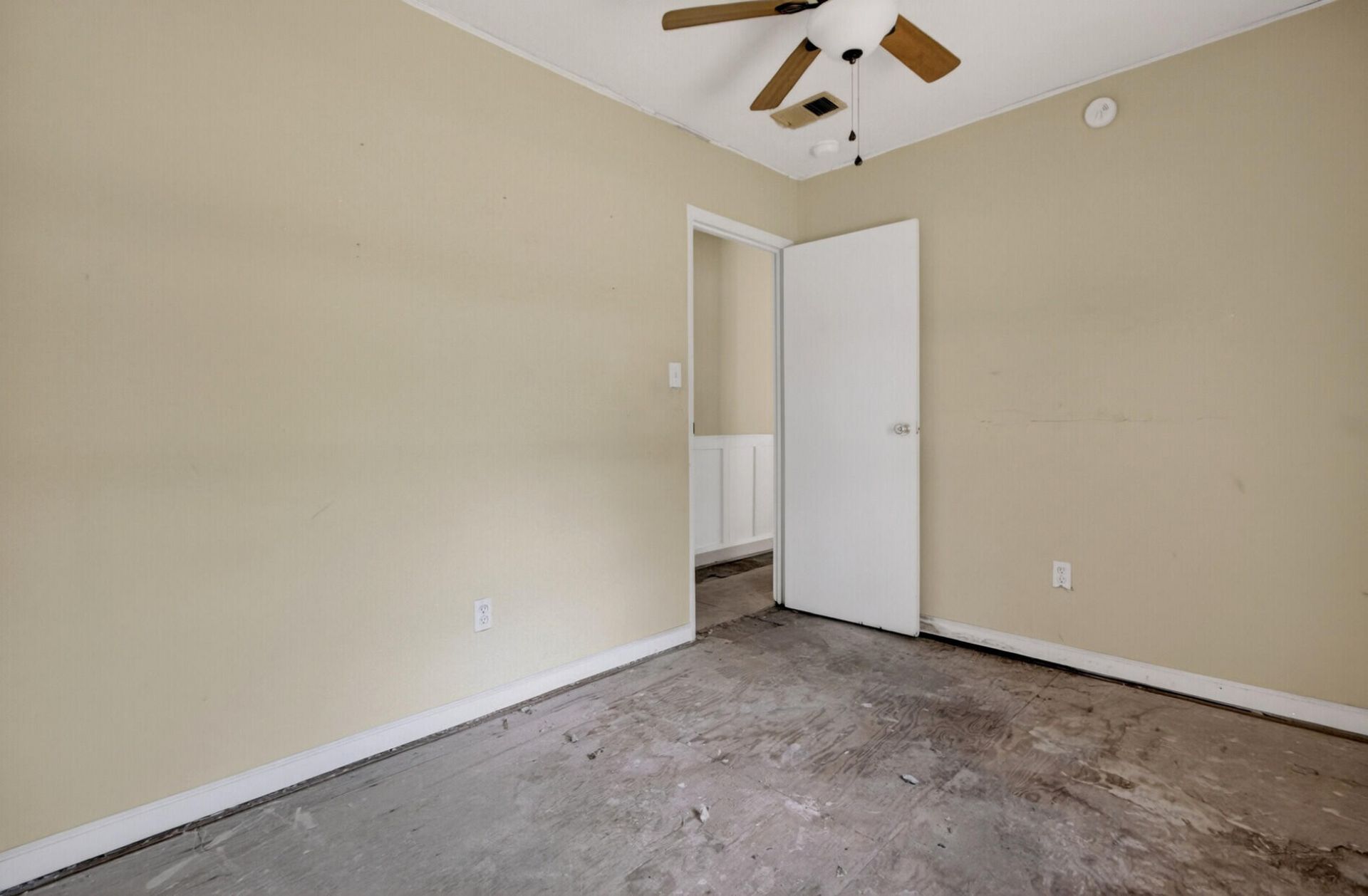 102 Montegue Street Photo 20