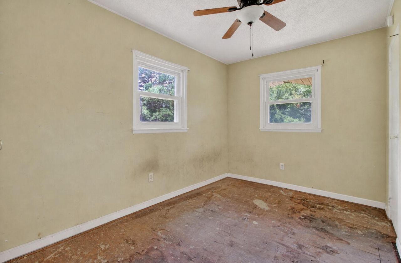 102 Montegue Street Photo 27