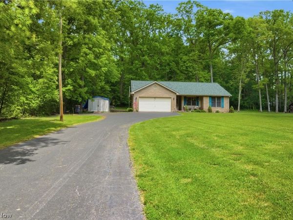 48266 Dyke Road, Negley, OH 44441