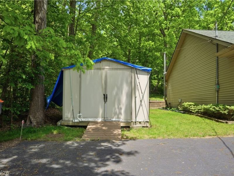 48266 Dyke Road, Negley, OH 44441 Photo 25