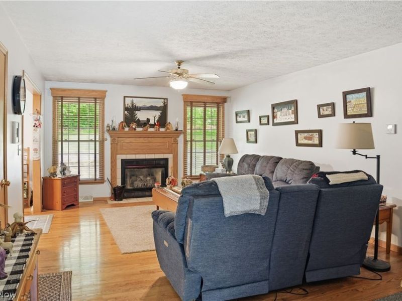 48266 Dyke Road, Negley, OH 44441 Photo 4