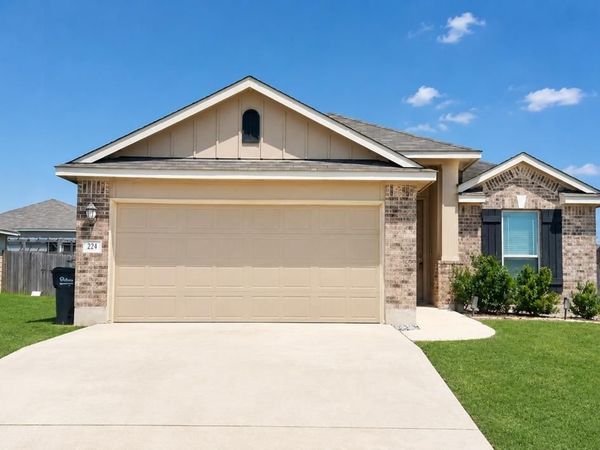 224 Blooming TRL, Kyle, TX 78640