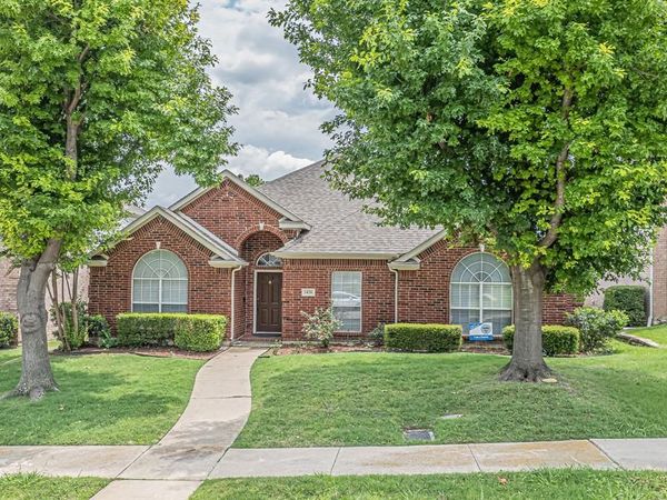 1426 Ranch Hill Drive, Irving, TX 75063