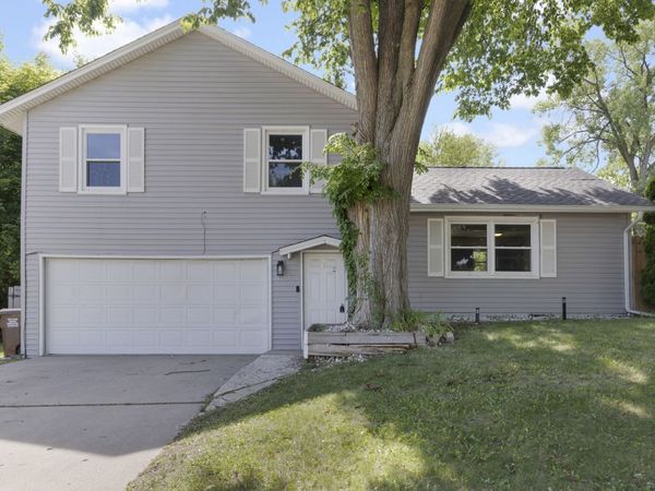 3020 Bavarian Lane , Rockford, IL 61109