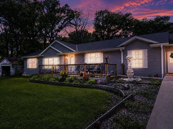 55571 160th Street, Austin, MN 55912