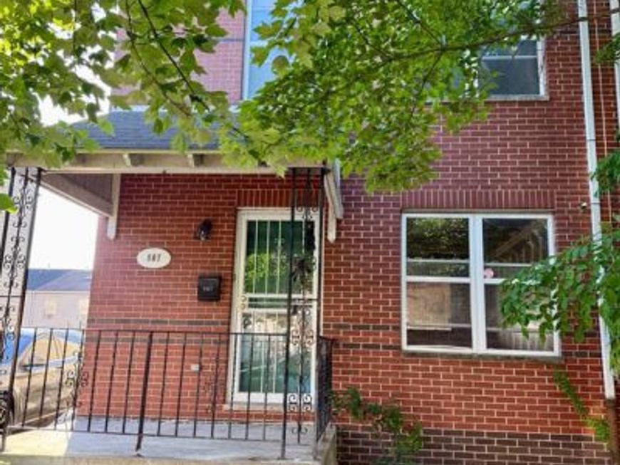 807 N 13th Street, Philadelphia, PA 19123 Main Photo