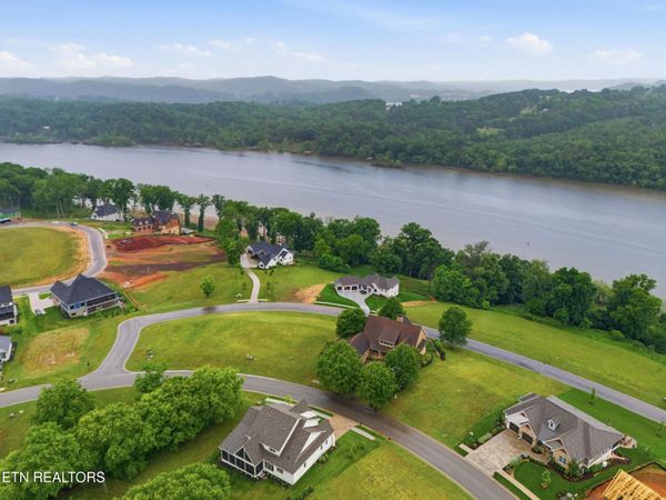 2327 Persimmon , Loudon, TN 37774