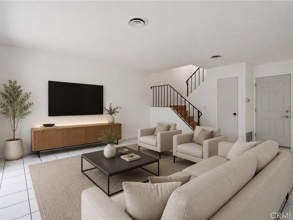 1646 Iowa, Unit C, Costa Mesa, CA 92626