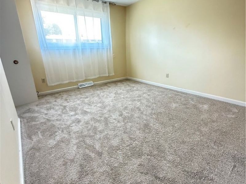 24665 Clareshire Drive, Unit 104, North Olmsted, OH 44070 Photo 10