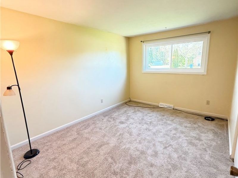 24665 Clareshire Drive, Unit 104, North Olmsted, OH 44070 Photo 11