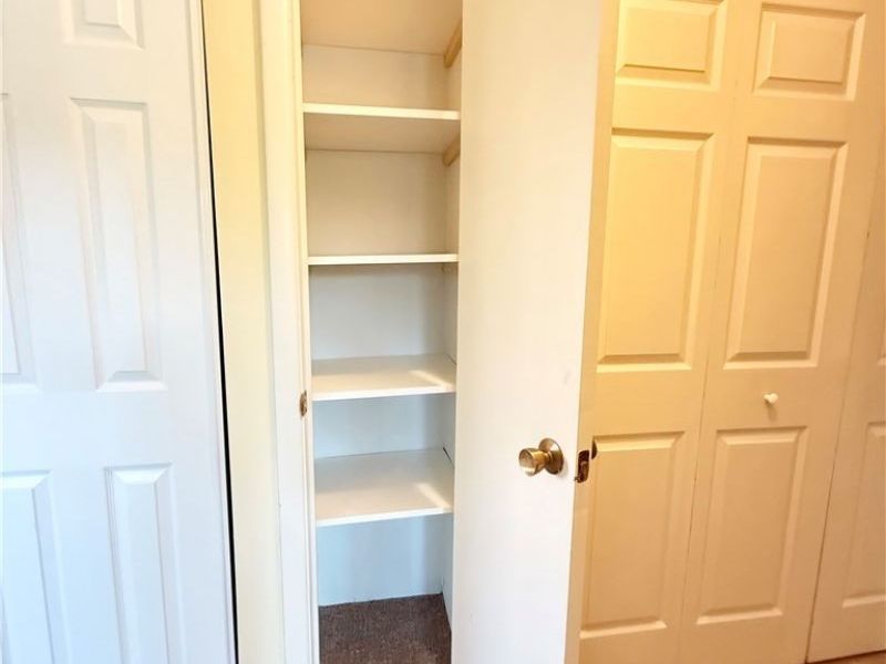 24665 Clareshire Drive, Unit 104, North Olmsted, OH 44070 Photo 12