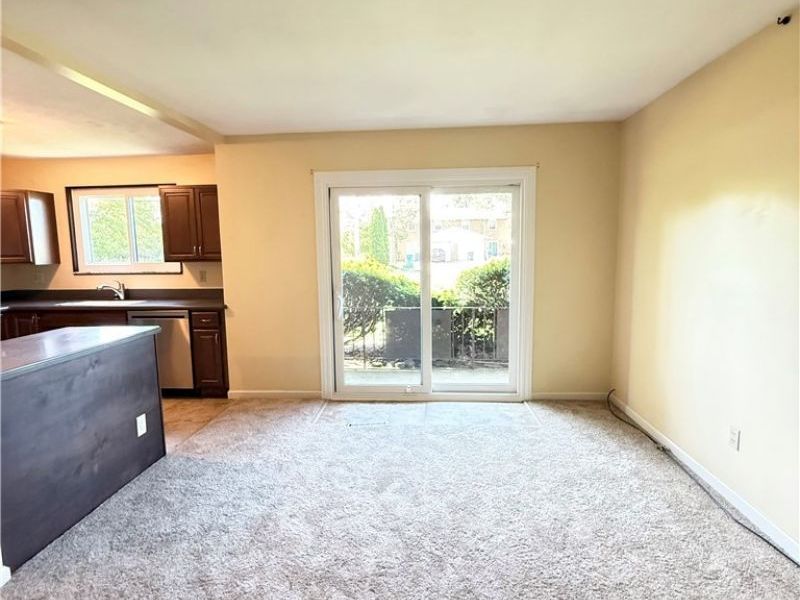 24665 Clareshire Drive, Unit 104, North Olmsted, OH 44070 Photo 8