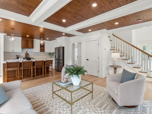 10 Laurel Lane, Forestdale, MA 02644