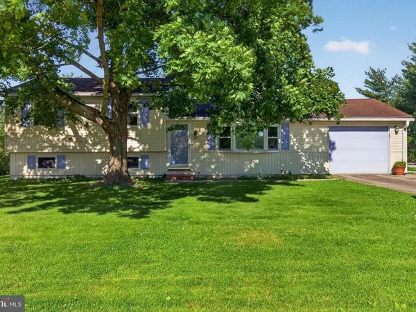 175 MONROE VALLEY DRIVE , JONESTOWN, PA 17038