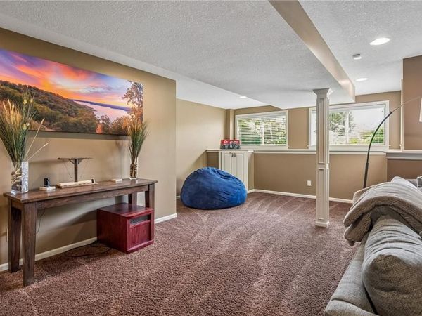 2437 NE Angel Fish Circle, Lee's Summit, MO 64086