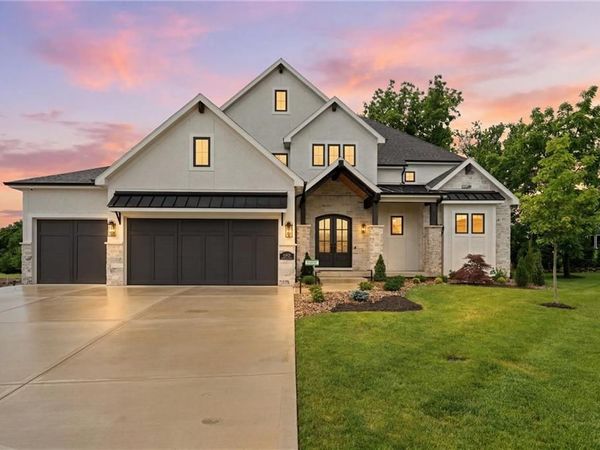 17028 Parkhill Street, Overland Park, KS 66221