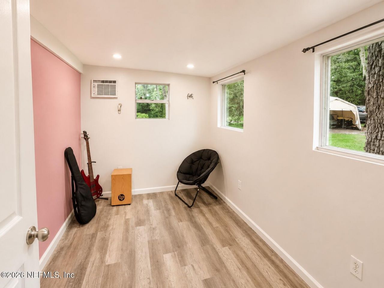 1050 Chapeau Road, Jacksonville, FL 32211 Photo