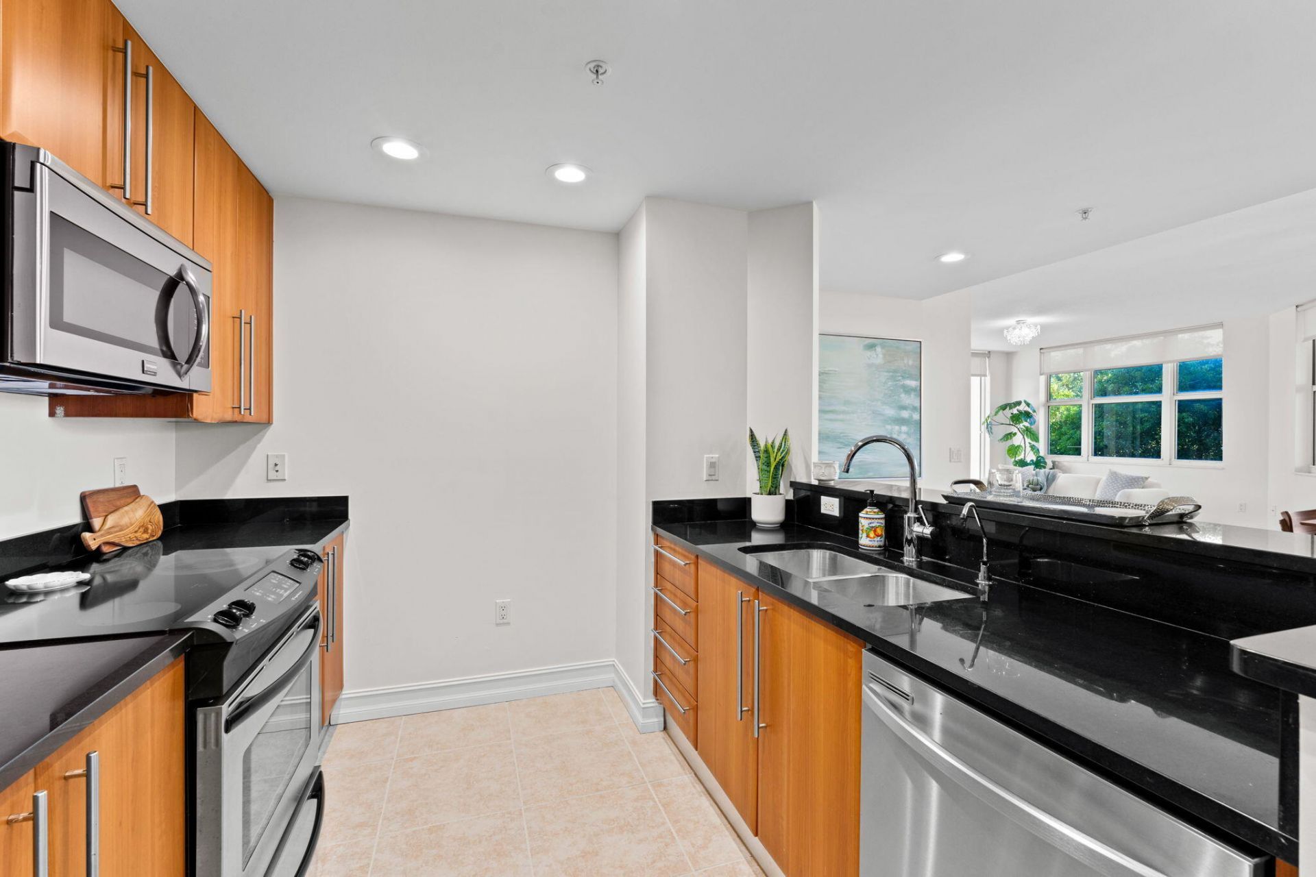 191 SE 20 Avenue, Unit 412, Deerfield Beach, FL 33441 Photo