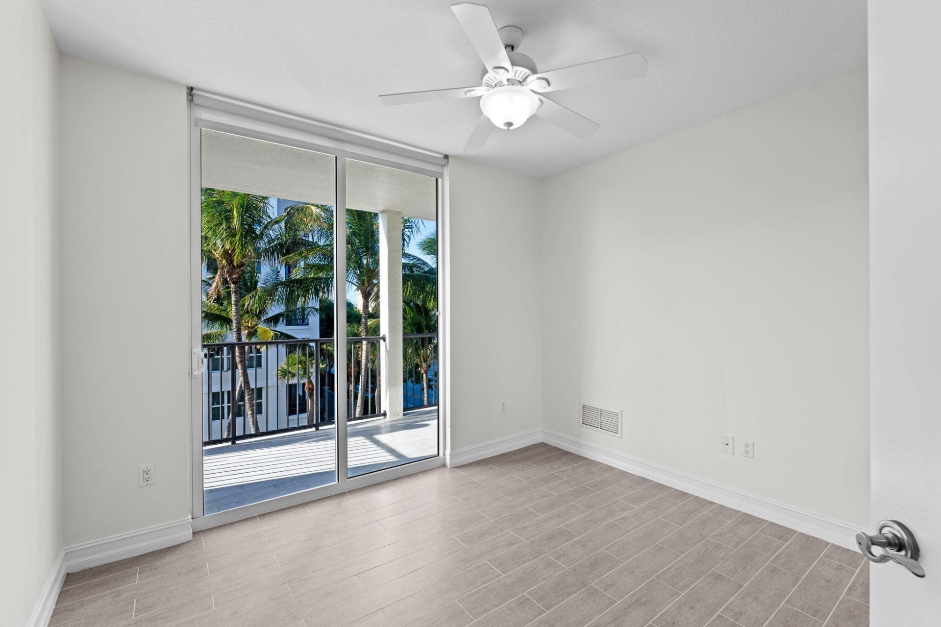 191 SE 20 Avenue, Unit 412, Deerfield Beach, FL 33441 Photo