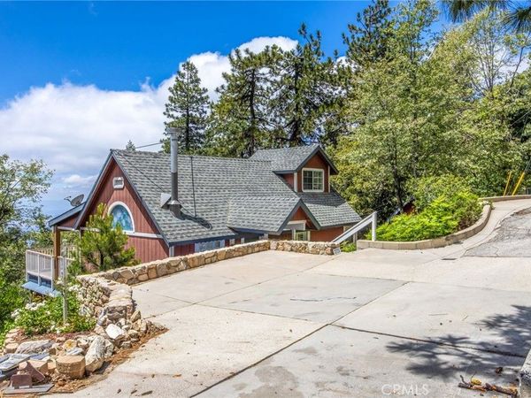 1134 Scenic Way, Rimforest, CA 92378