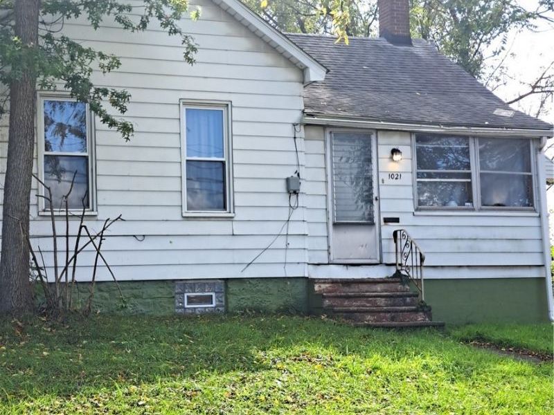 1021 Oak Street, Youngstown, OH 44506 Photo 2