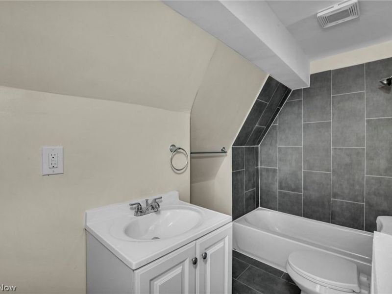 1726 Holyoke Avenue, East Cleveland, OH 44112 Photo 36