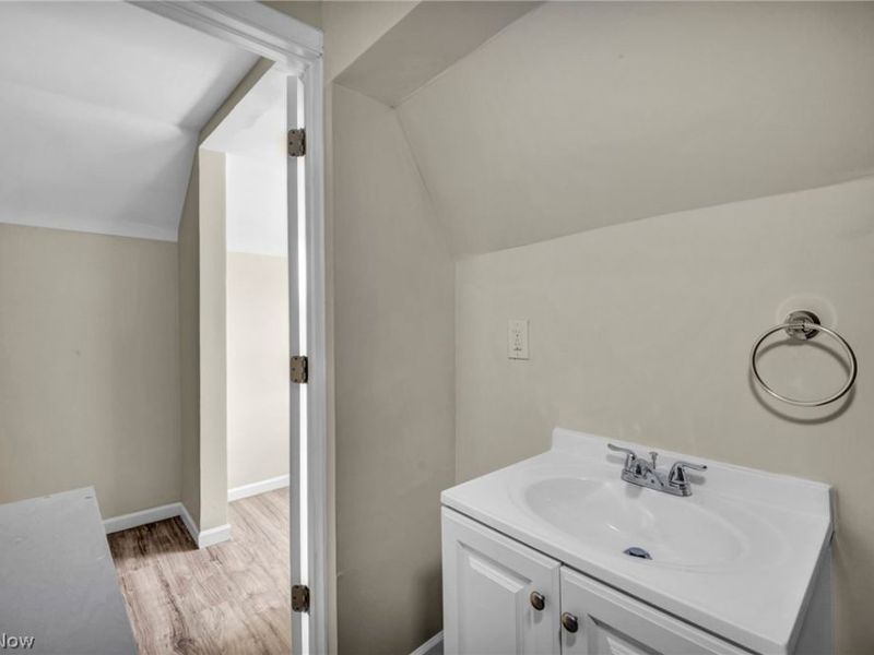 1726 Holyoke Avenue, East Cleveland, OH 44112 Photo 37
