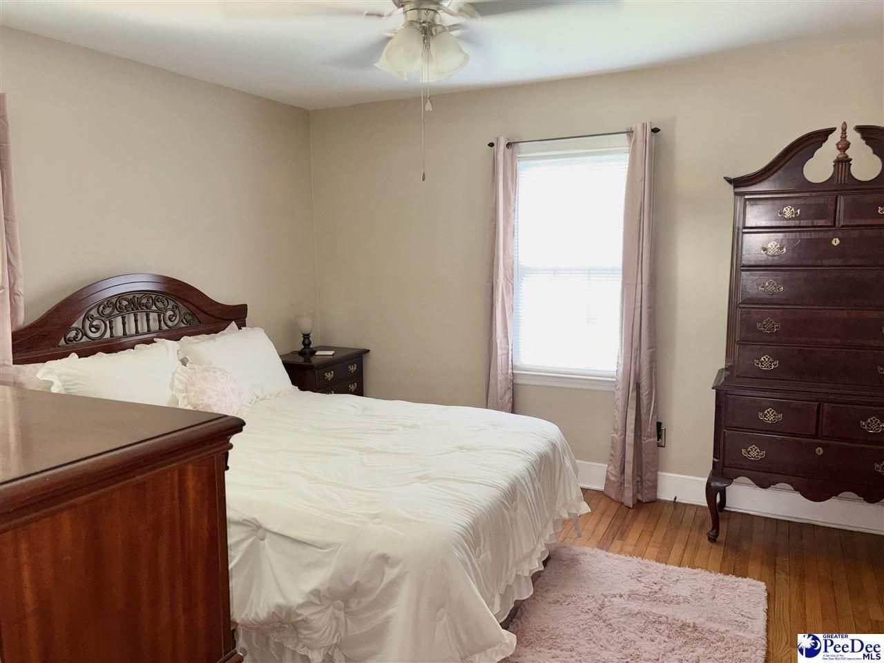 1402 Rollins Avenue Photo 12