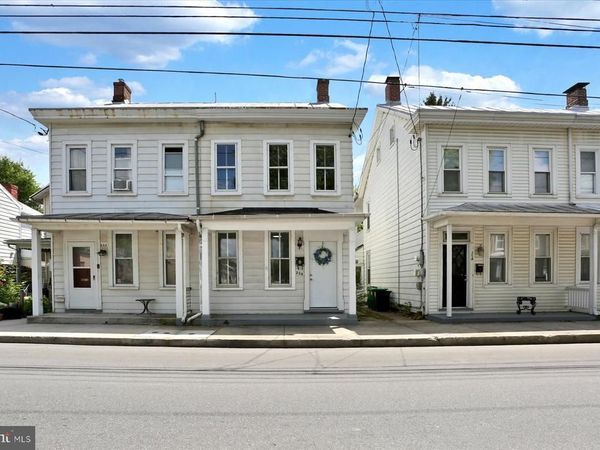 256 E LOUTHER STREET , CARLISLE, PA 17013