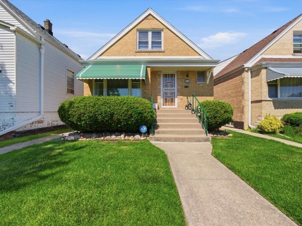 5142 S Lockwood Avenue , Chicago, IL 60638