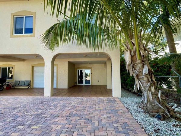 917 Red Bird Road, KEY LARGO, FL 33037