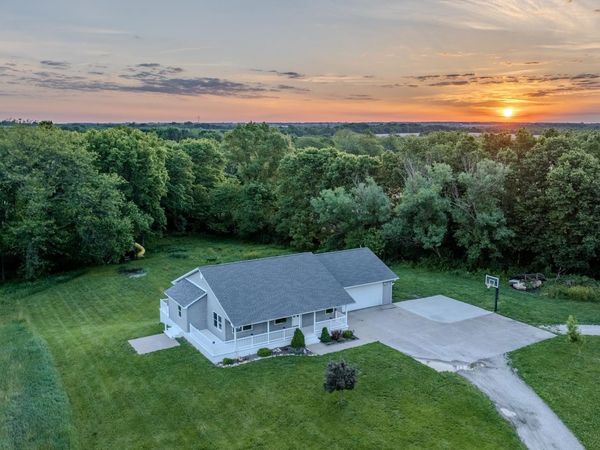 1447 N 200TH Avenue, Plainville, IL 62360