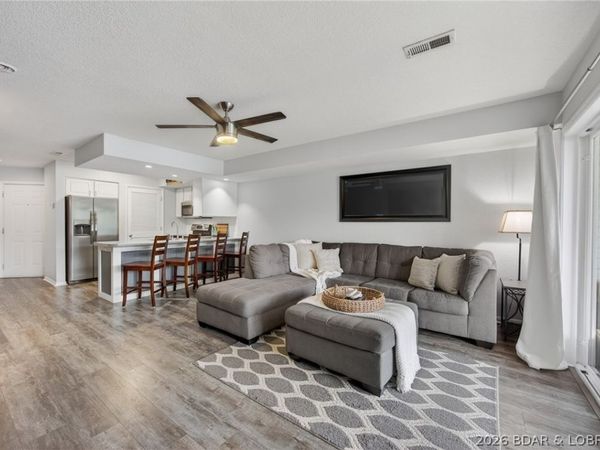 40 Lighthouse Road, Unit 6-205, Lake Ozark, MO 65049
