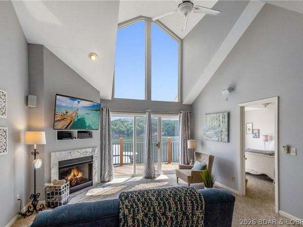521 Park Place Drive, Unit 4D, Kaiser, MO 65047