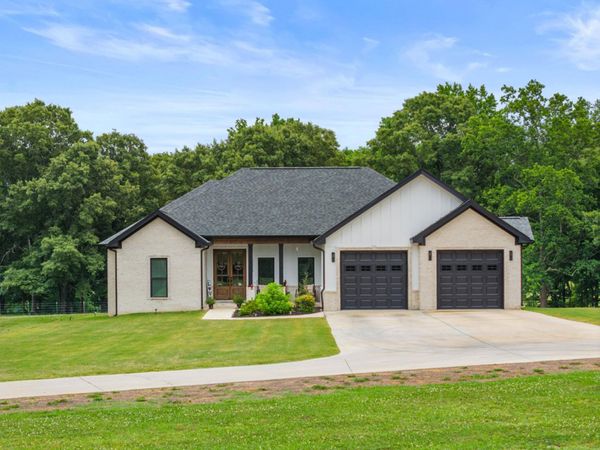 600 Co Rd 111, Killen, AL 35645