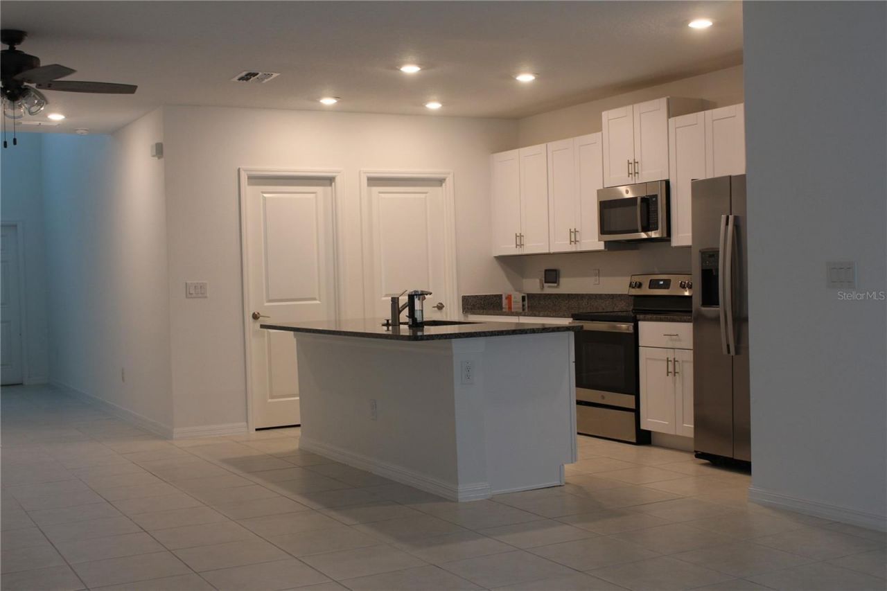6259 Back Forty Loop, Zephyrhills, FL 33541 Photo