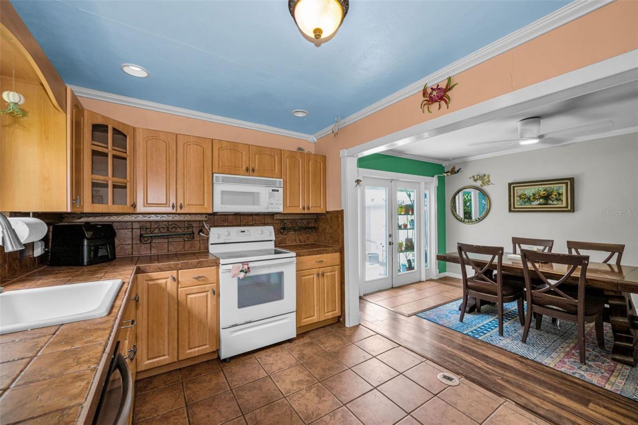 4994 17th Avenue N, Saint Petersburg, FL 33710 Photo