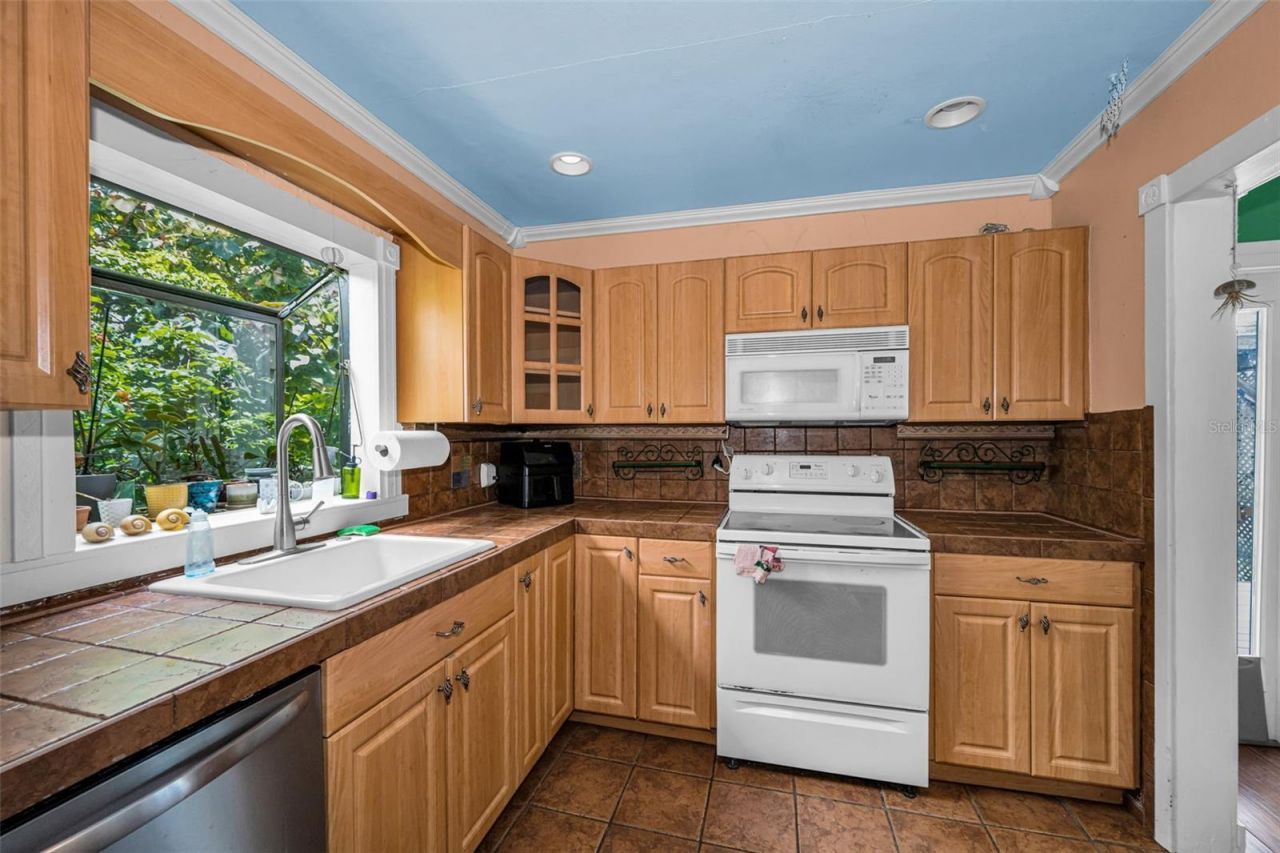 4994 17th Avenue N, Saint Petersburg, FL 33710 Photo