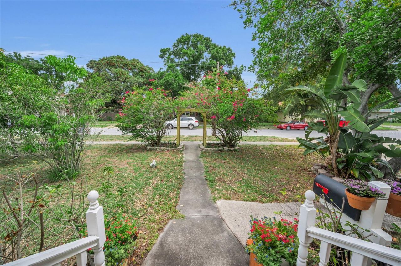 4994 17th Avenue N, Saint Petersburg, FL 33710 Photo