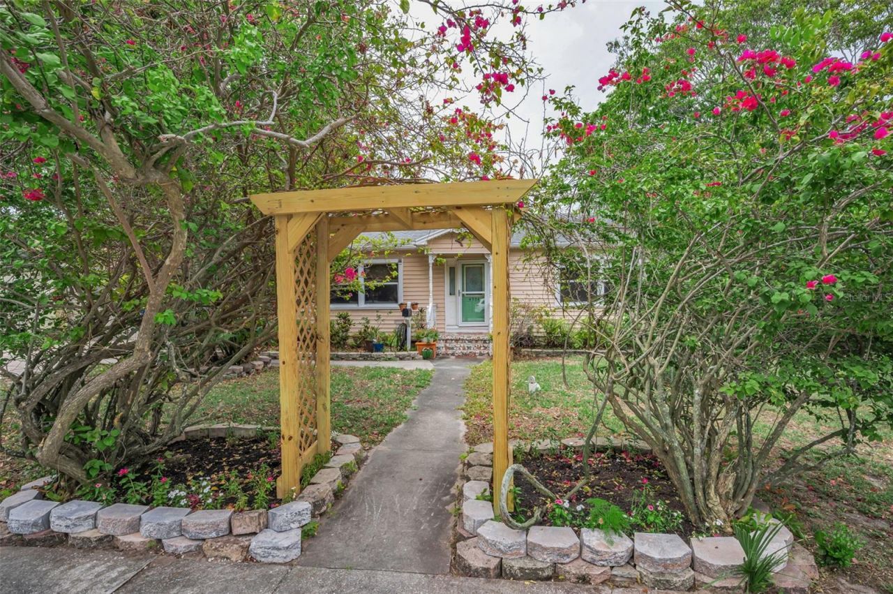 4994 17th Avenue N, Saint Petersburg, FL 33710 Photo