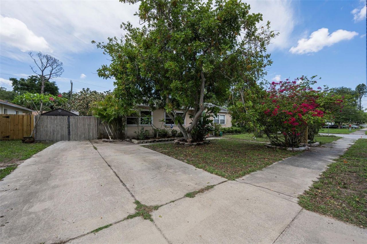 4994 17th Avenue N, Saint Petersburg, FL 33710 Photo
