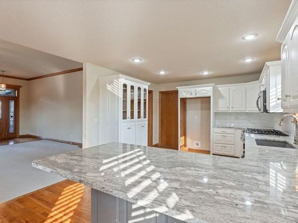 37 Grier Drive, Bella Vista, AR 72715