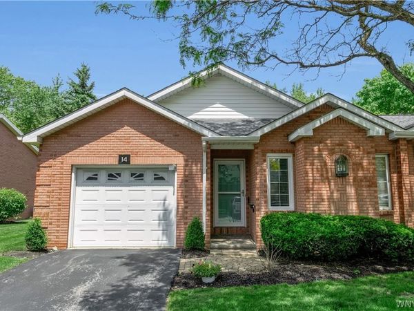 14 Woodpointe, Buffalo, NY 14221