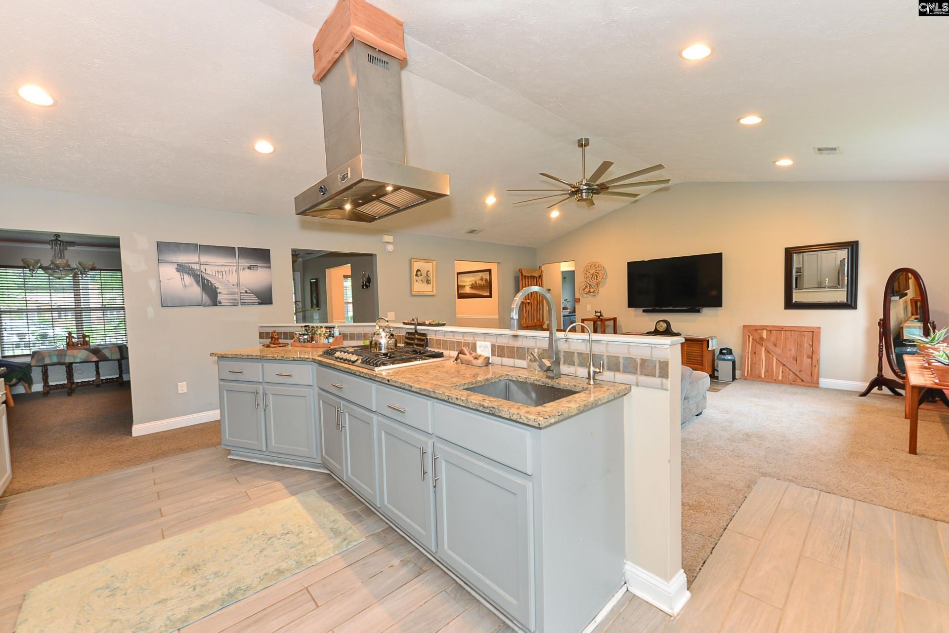 2154 Tanglewood Road  Photo 11