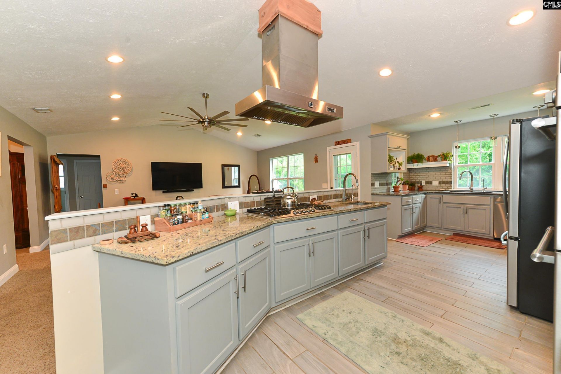 2154 Tanglewood Road  Photo 6