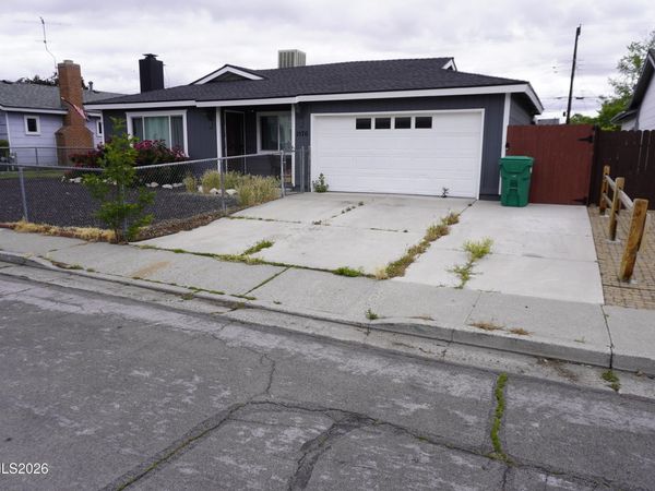 1570 Radcliffe Drive, Reno, NV 89502