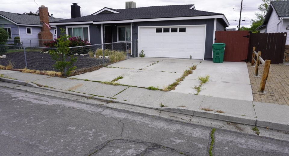 1570 Radcliffe Drive, Reno, NV 89502 Photo