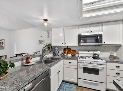 1735 Catham Lane, Sparks, NV 89434 Photo