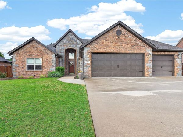 307 Pebble Beach Drive , Cave Springs, AR 72718