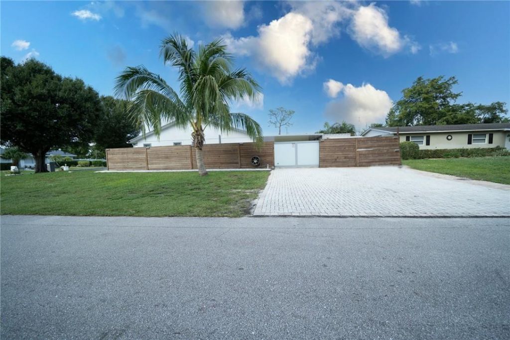 15276 Harrison Road, Delray Beach, FL 33484 Photo
